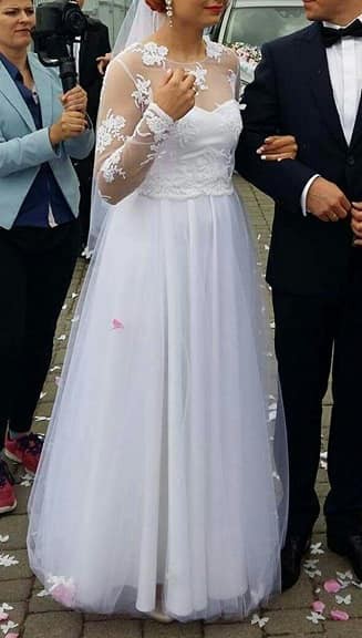Suknia ślubna koronka